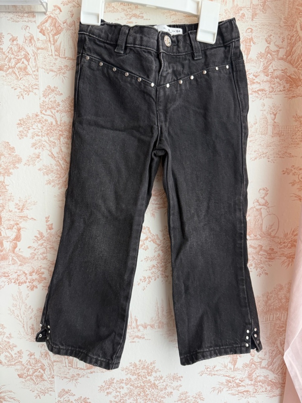 Zara  Girls' Black Stud-Trim Flared Jeans. Size 4t
